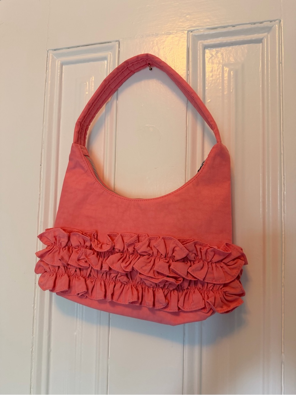 BAGGU Pink Ruffle Shoulder Bag - Picture 2 of 4